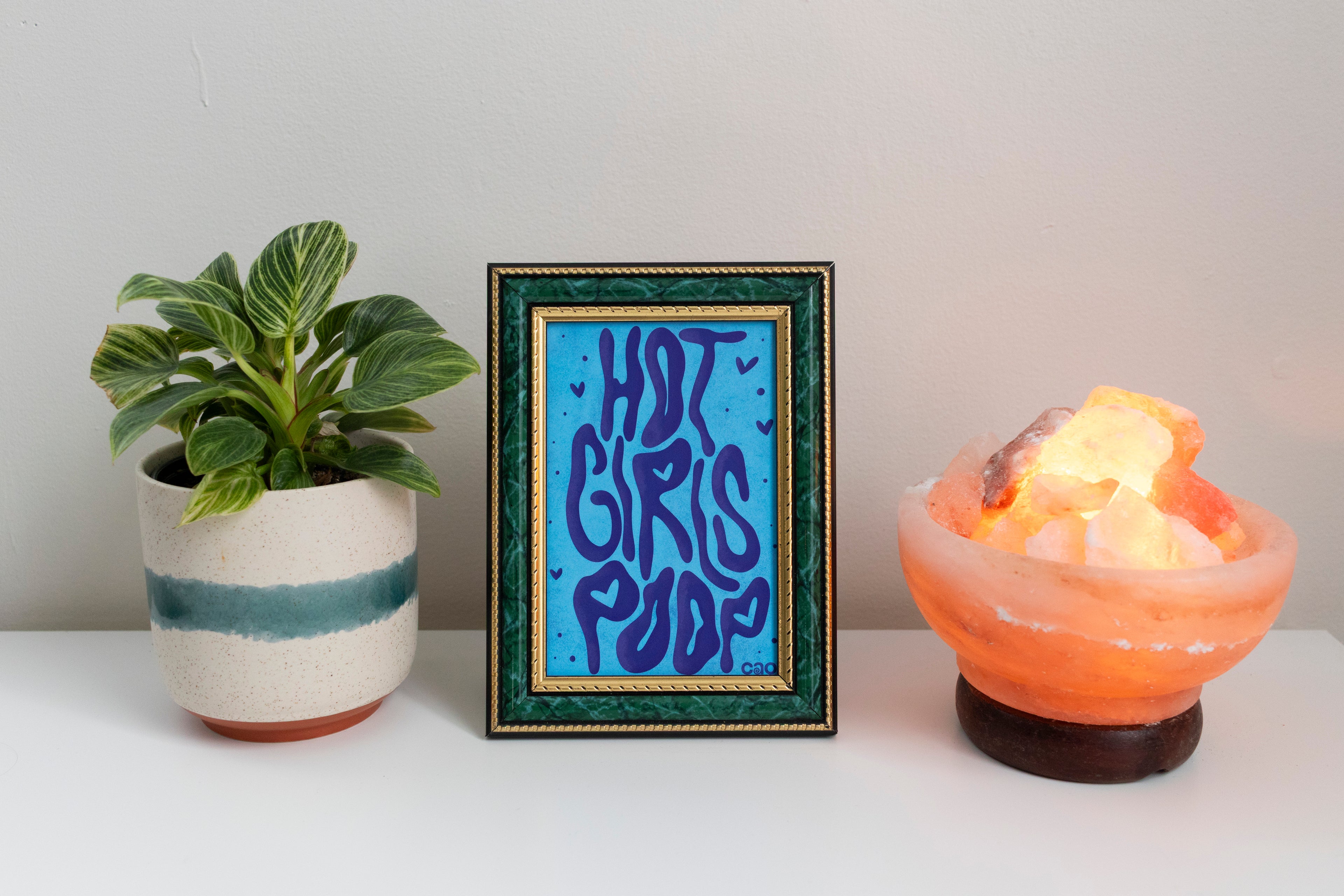 Print • Hot girls poop